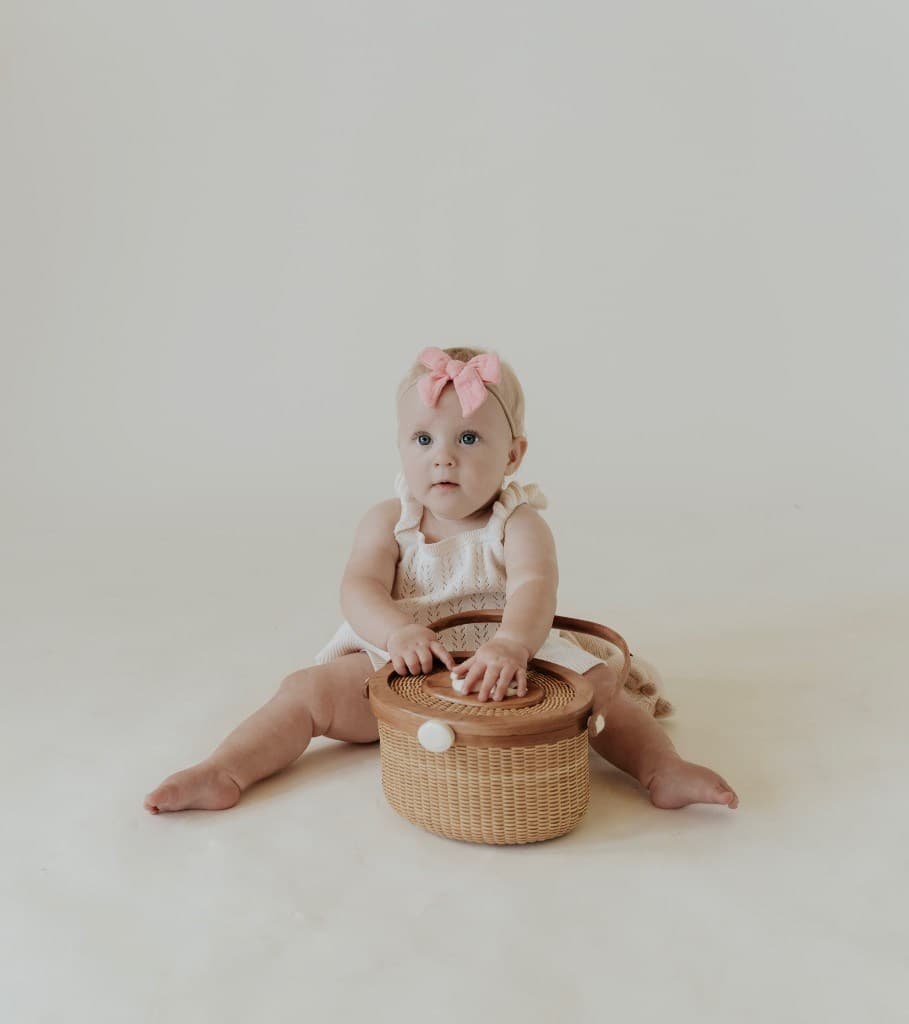 No. 5 Doc Magee Nantucket basket with ivory mermaid lid